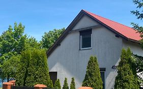 Dom Z Kominkiem Nad Jeziorem W Przybrodzinie